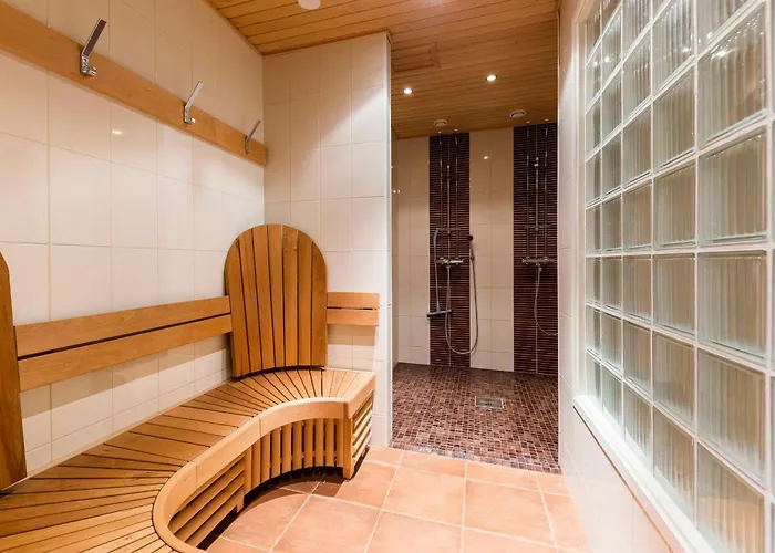 Isokarhu 2 Visit Levi